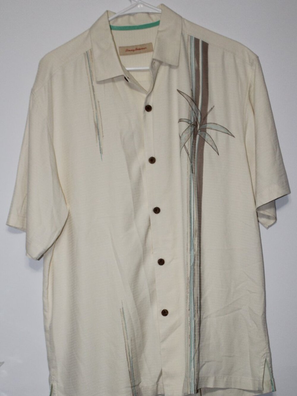 Tommy Bahama 100% Silk Men’s Medium Ivory Embroidered Short Sleeve Shirt
